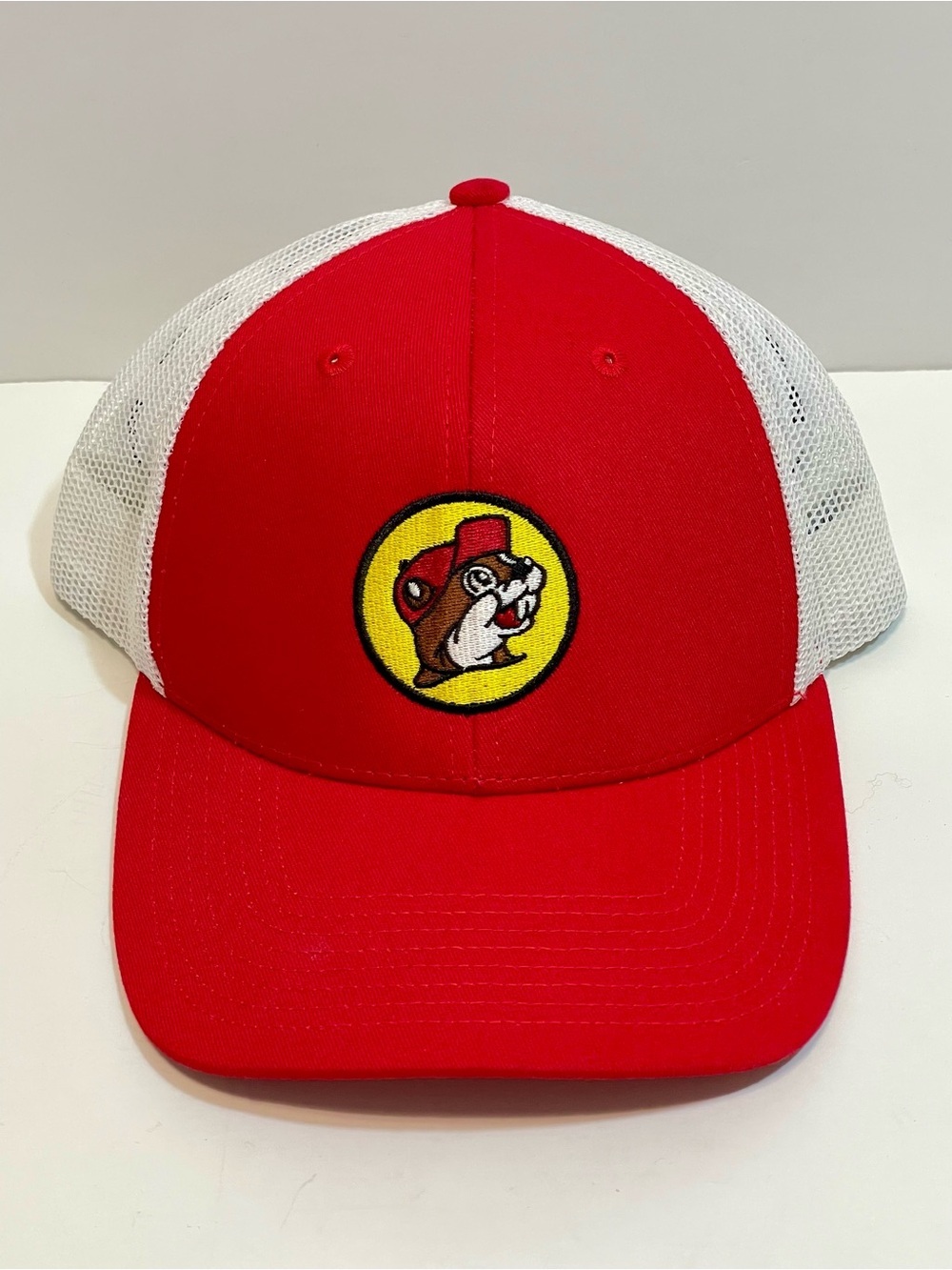 Buc-ee's Adjustable Red and White Mesh Trucker